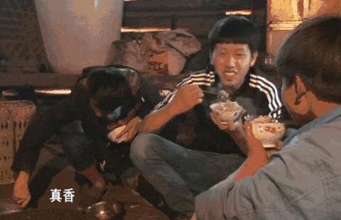 光荣使命国产射击游戏视频,穿越火线为啥到了荣耀就输