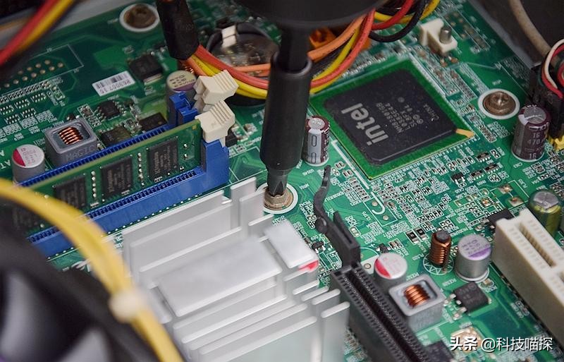 s2合金钢螺丝刀测评,螺丝刀s2钢是最好的吗