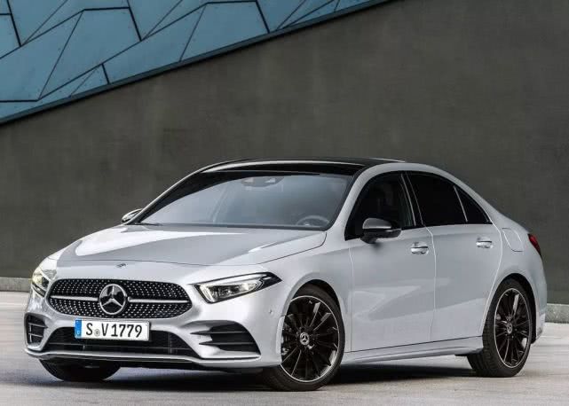 30万豪华个性有逼格的小车怎么选？汽车打蜡与镀晶有什么区别？