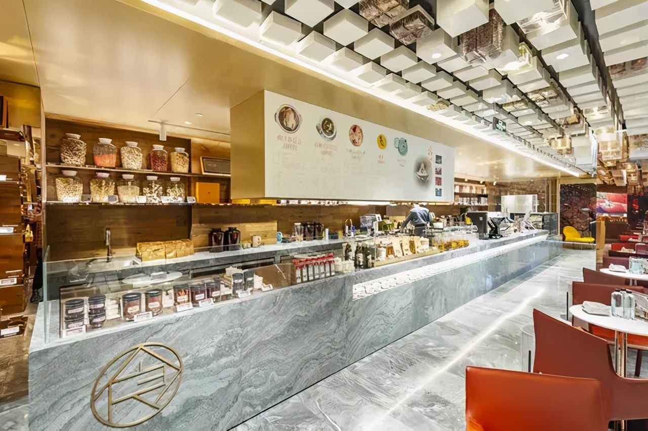 艾格女装旗下有几个品牌,服装品牌艾格破产