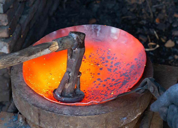 章丘铁锅是“*局骗**”,还是真的好用?弄懂以后再买不吃亏