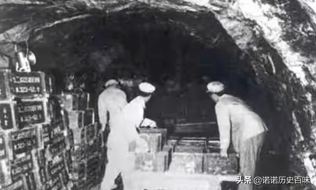 老人隐居43年孙子当兵惊动首长,却为孙子参军暴露身份