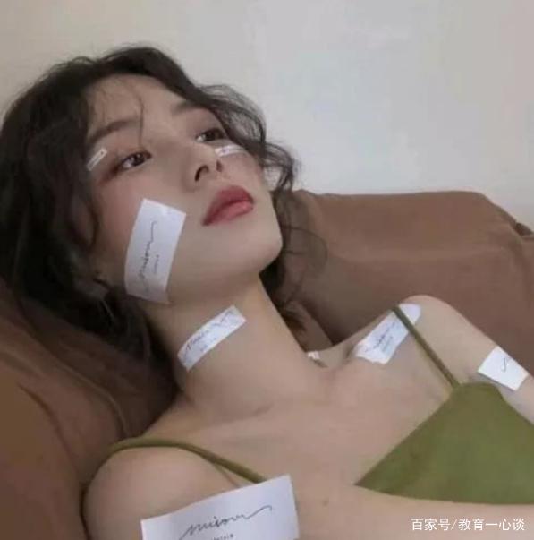 六年级女生上课来大姨妈怎么办,女生大姨妈来了在学校该怎么办