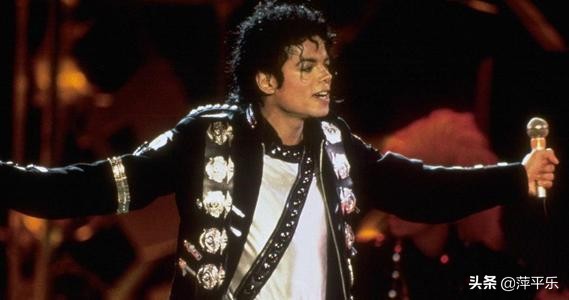 迈克尔杰克逊被人吐槽,迈克尔杰克逊最巅峰现场粉丝晕倒