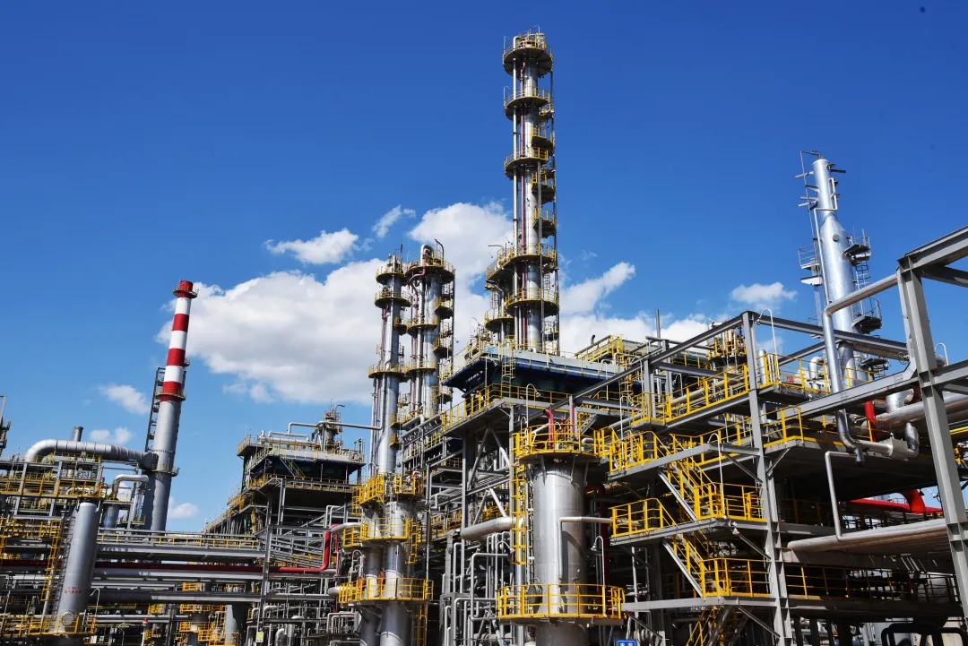 石油化工专业的大学生进入炼厂的生活是怎样的？