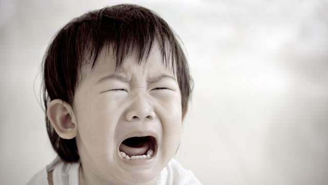 如何帮助孩子引导解除负面情绪,教会孩子情绪管理排解消极情绪