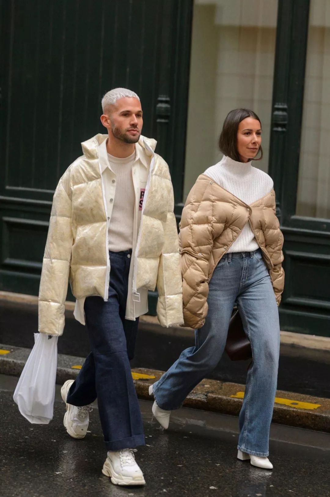 40-50岁洋气羽绒服裤子,冬天流行这样的羽绒服温暖又时髦