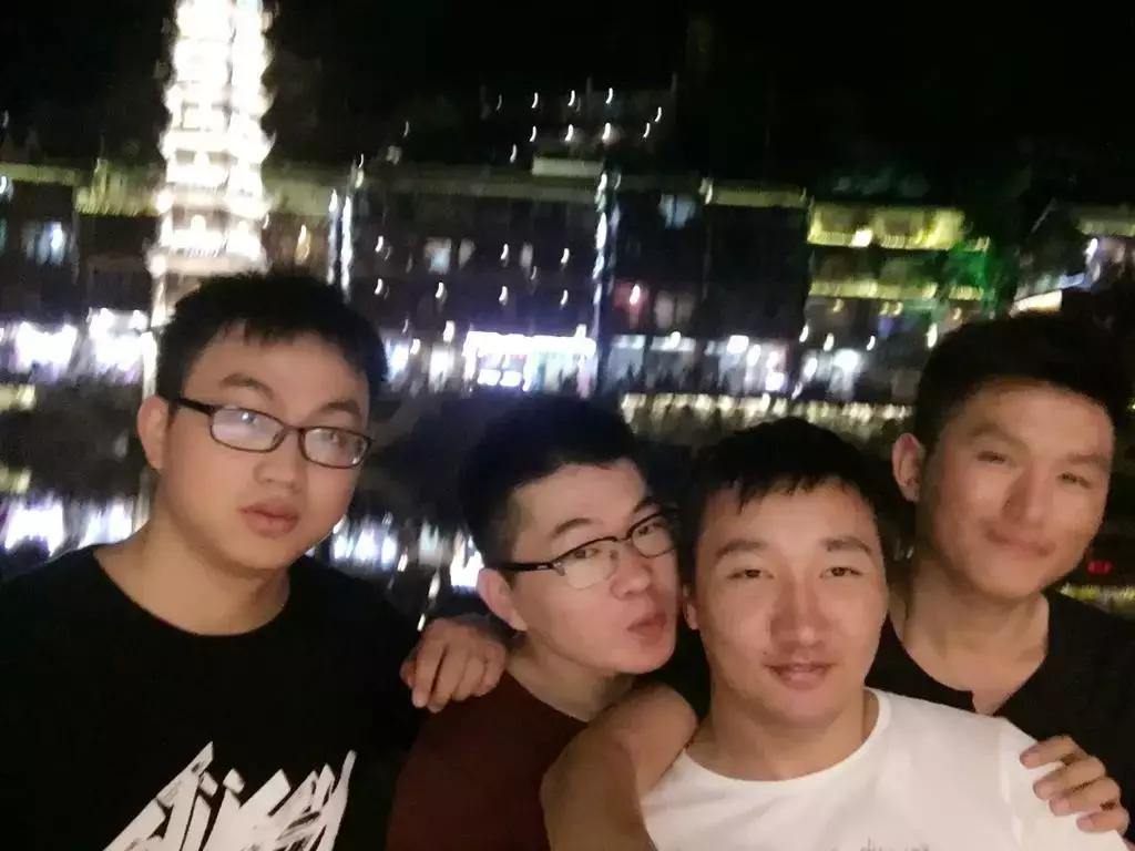 马云收废品搞笑视频,马云最后一百万做了什么