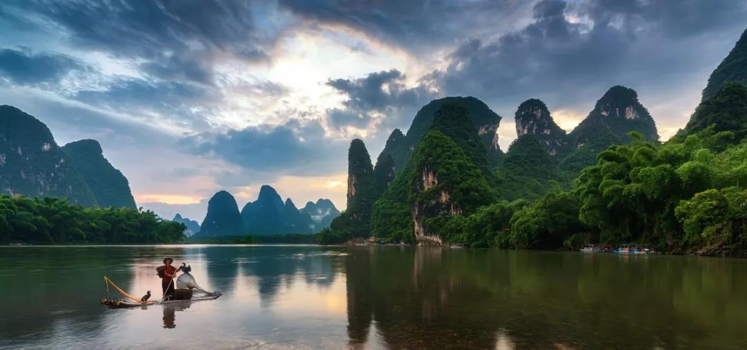 广西阳朔又一顶奢酒店，潺潺流水，久违的隔世风景，美得像一个梦