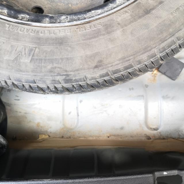 一辆12年车龄的老车,开一台10年的老车