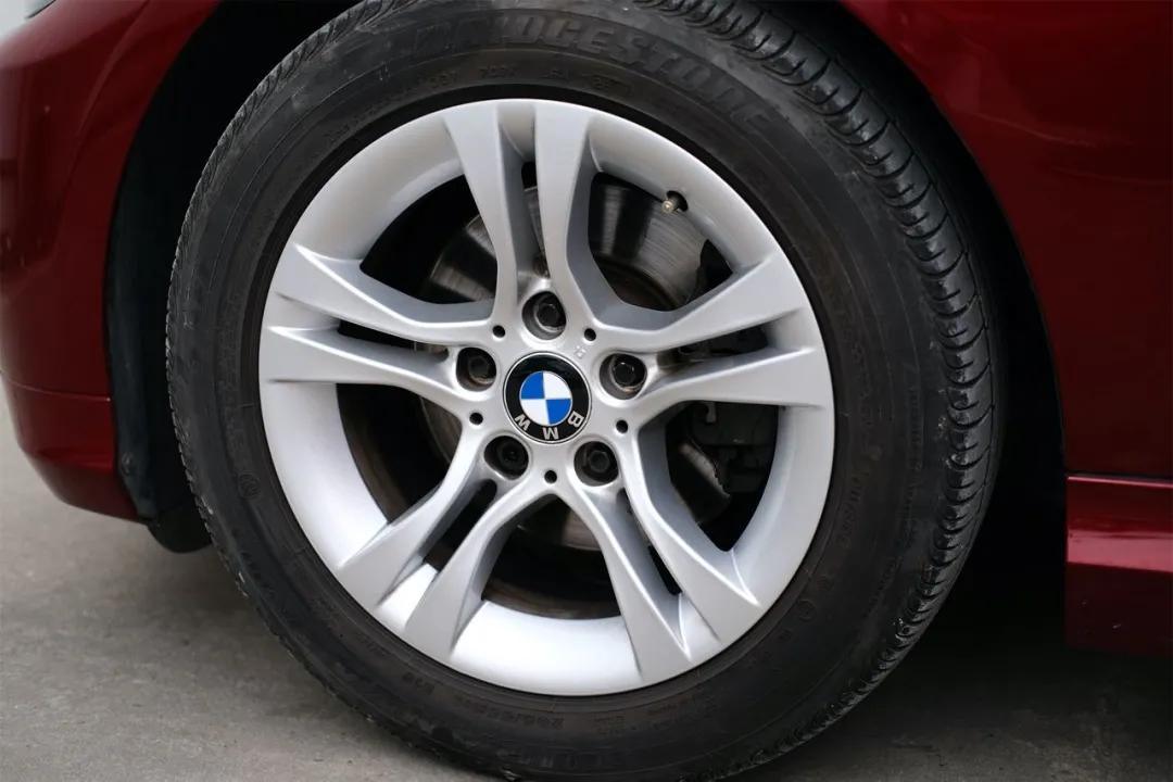 18款宝马318i二手价格 (宝马318i 倒车镜怎么设置自动翻转)