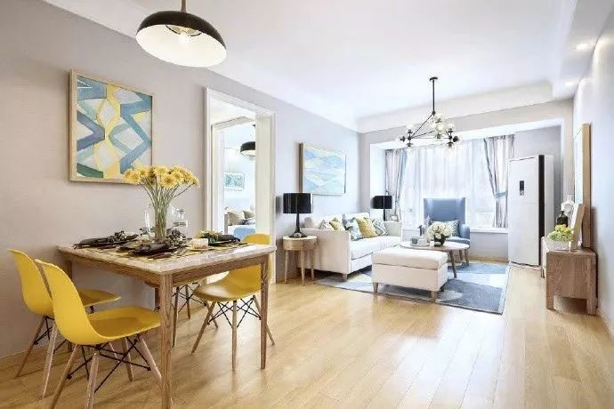 墙纸与乳胶漆的优缺点,墙纸比乳胶漆甲醛多吗