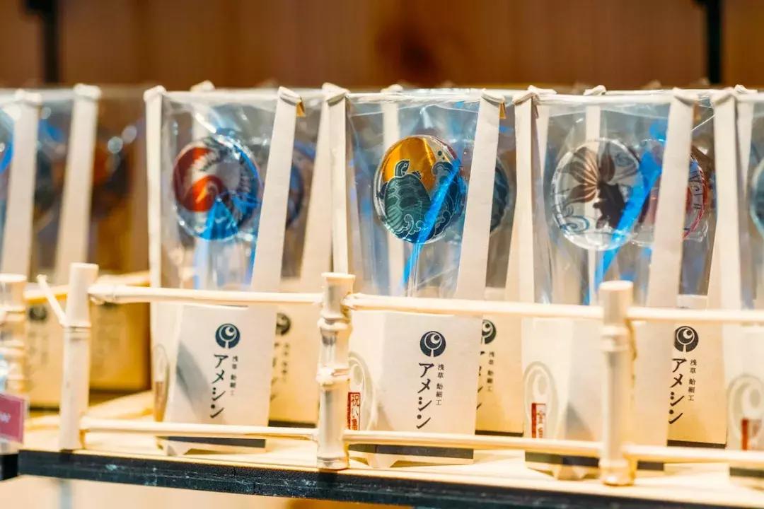 21岁日本小伙立志复兴糖艺制作,5分钟捏出金鱼熊猫,你舍得吃吗