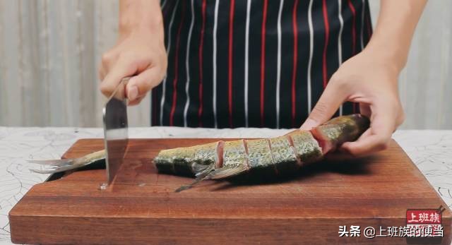 不炸不煎的鱼的做法,鱼不煎不炸