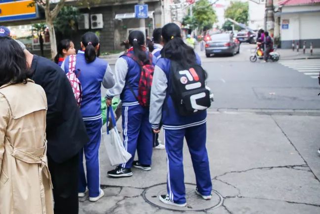 浣忓湪涓婃捣娴︿笢鏂板尯鐨勪汉,浣忓湪涓婃捣娴︿笢鏂板尯濂藉悧