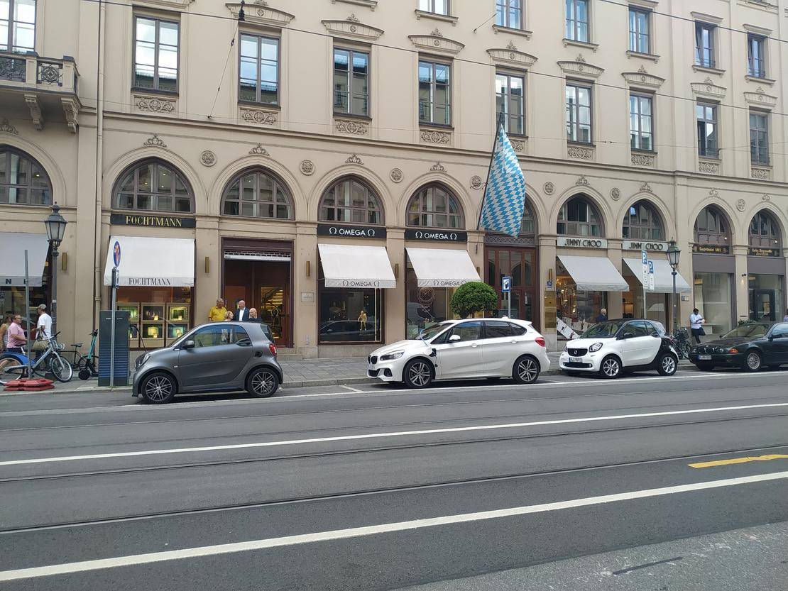 奥迪r8新能源版,奥迪r8新能源