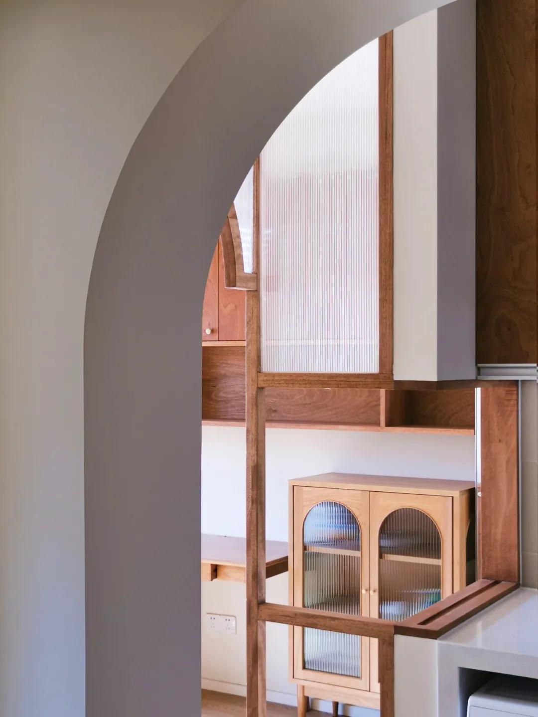 从180㎡搬到45㎡,三口之家越住越小,女儿却说现在最好