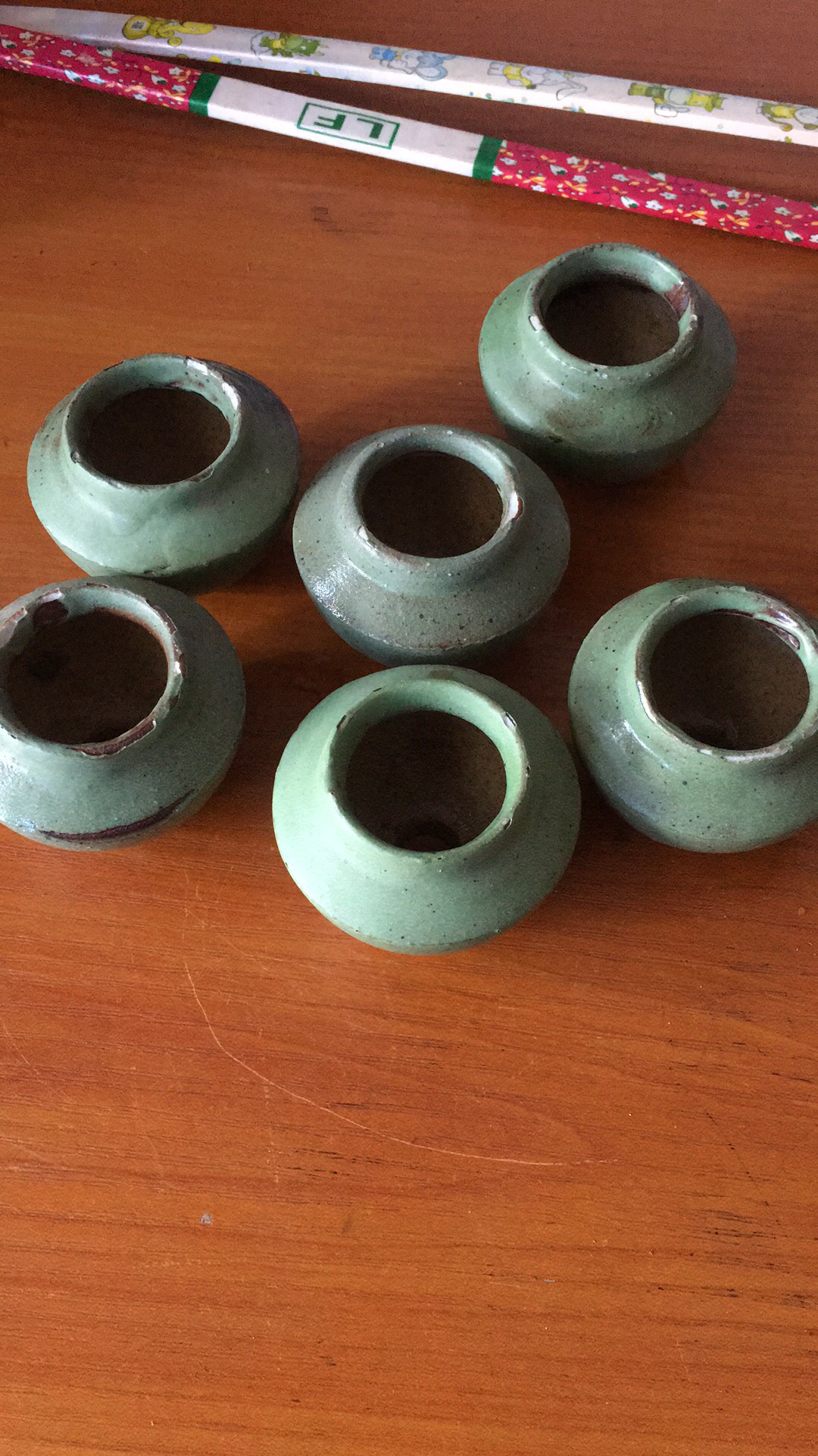 花盆排水孔堵塞的处理方法,花盆排水孔大怎么解决