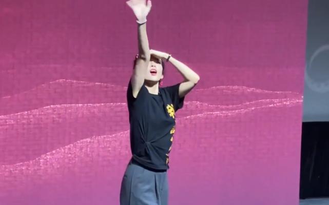 汪峰和章子怡一家五口团聚,章子怡出镜汪峰电影谈夫妻之道