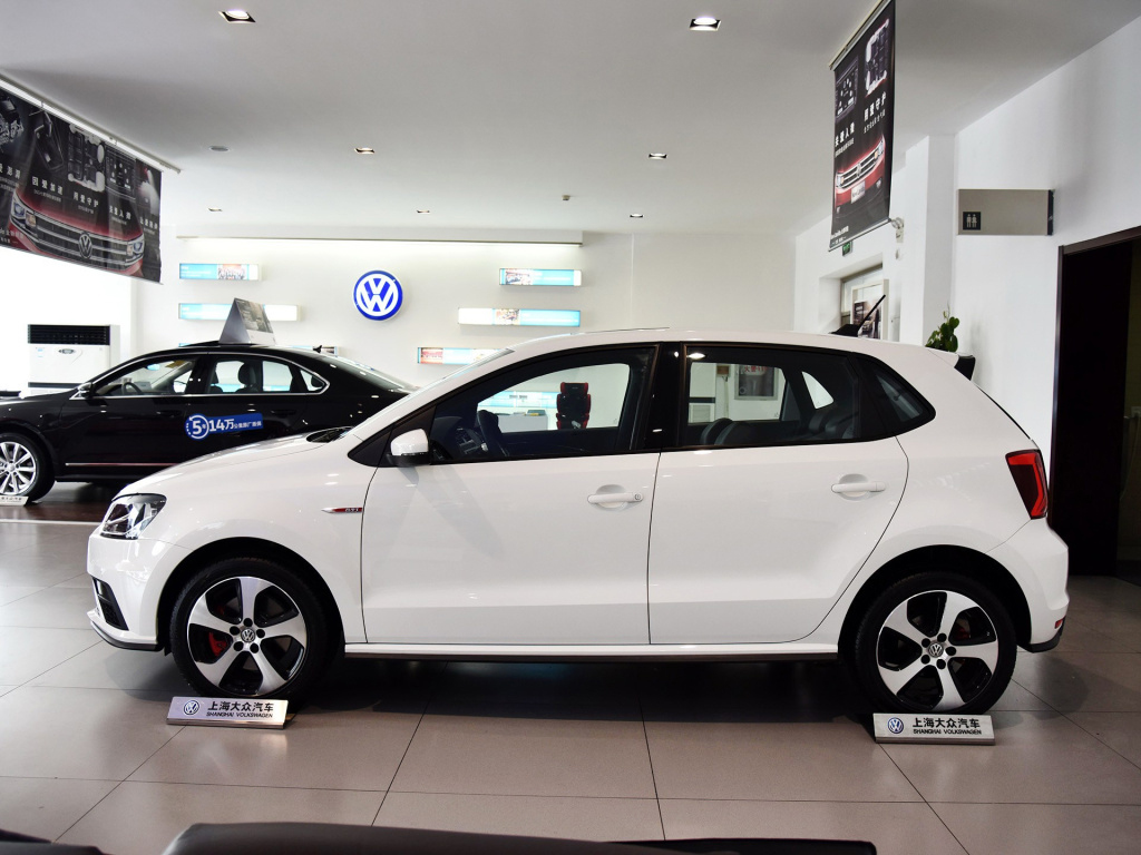 polo2016款gti1.4tsi后排,大众polo1.4tsigti质量怎么样