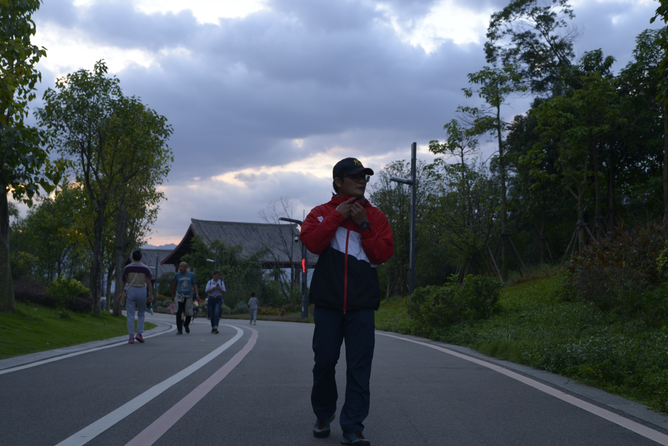 时尚运动范冲锋衣内胆,时尚气质冲锋衣