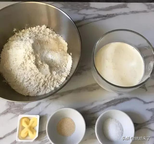 在家就能做松软的北海道牛奶吐司,北海道吐司奶香浓郁柔软拉丝