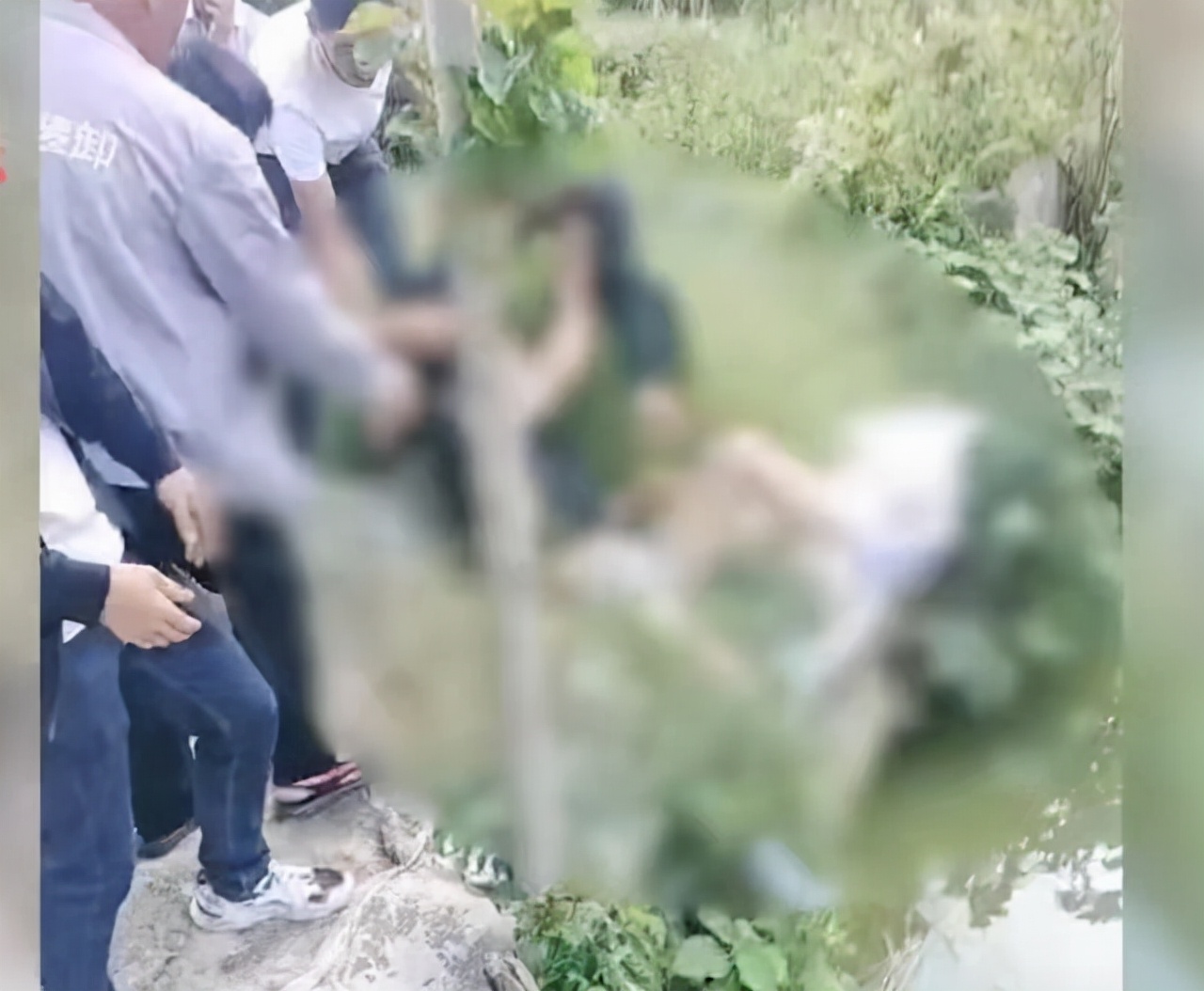 荒唐的闹婚,荒唐的婚事