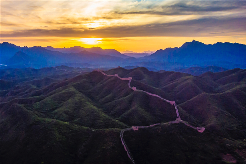 修长城金山岭段,来金山岭长城看落日感受苍凉之美