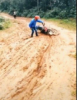 被龙虾夹了一下,手被龙虾的钳子夹了会怎么样