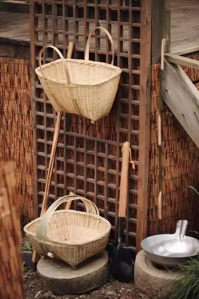 90后小伙花100万造房子,90后小伙花几千元装修500个平方