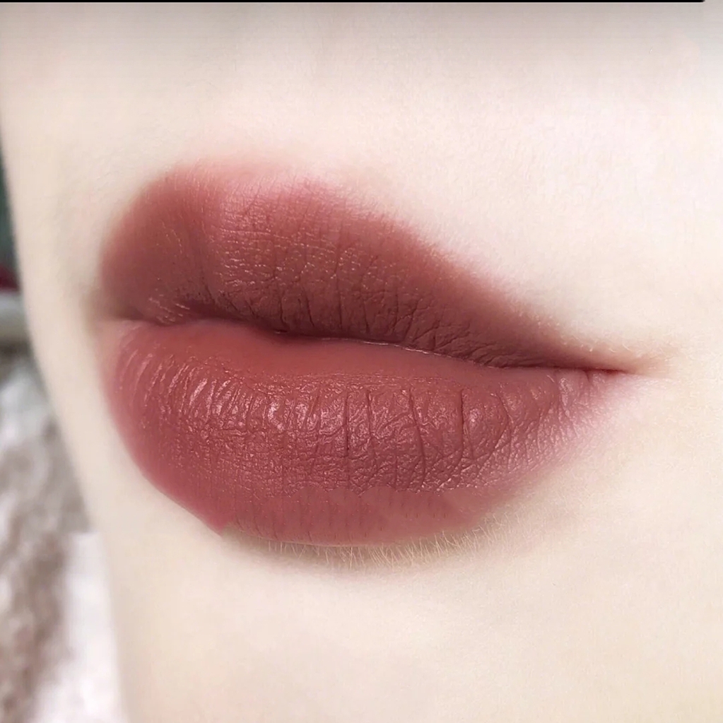 tf迷你黑管口红哪个颜色显白,tf口红16和小金条23哪个更显白