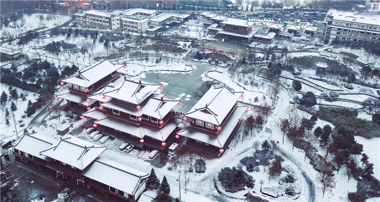 钱穆中国的历史,钱穆地位