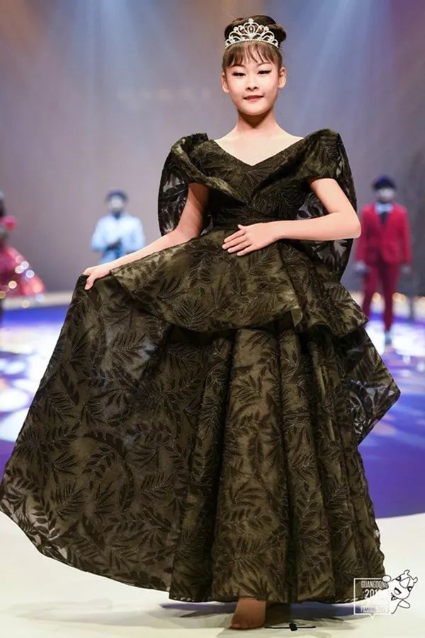 “新秀王”童装联合大秀首秀广东时装周，开启时尚创意产业“培训+”新模式