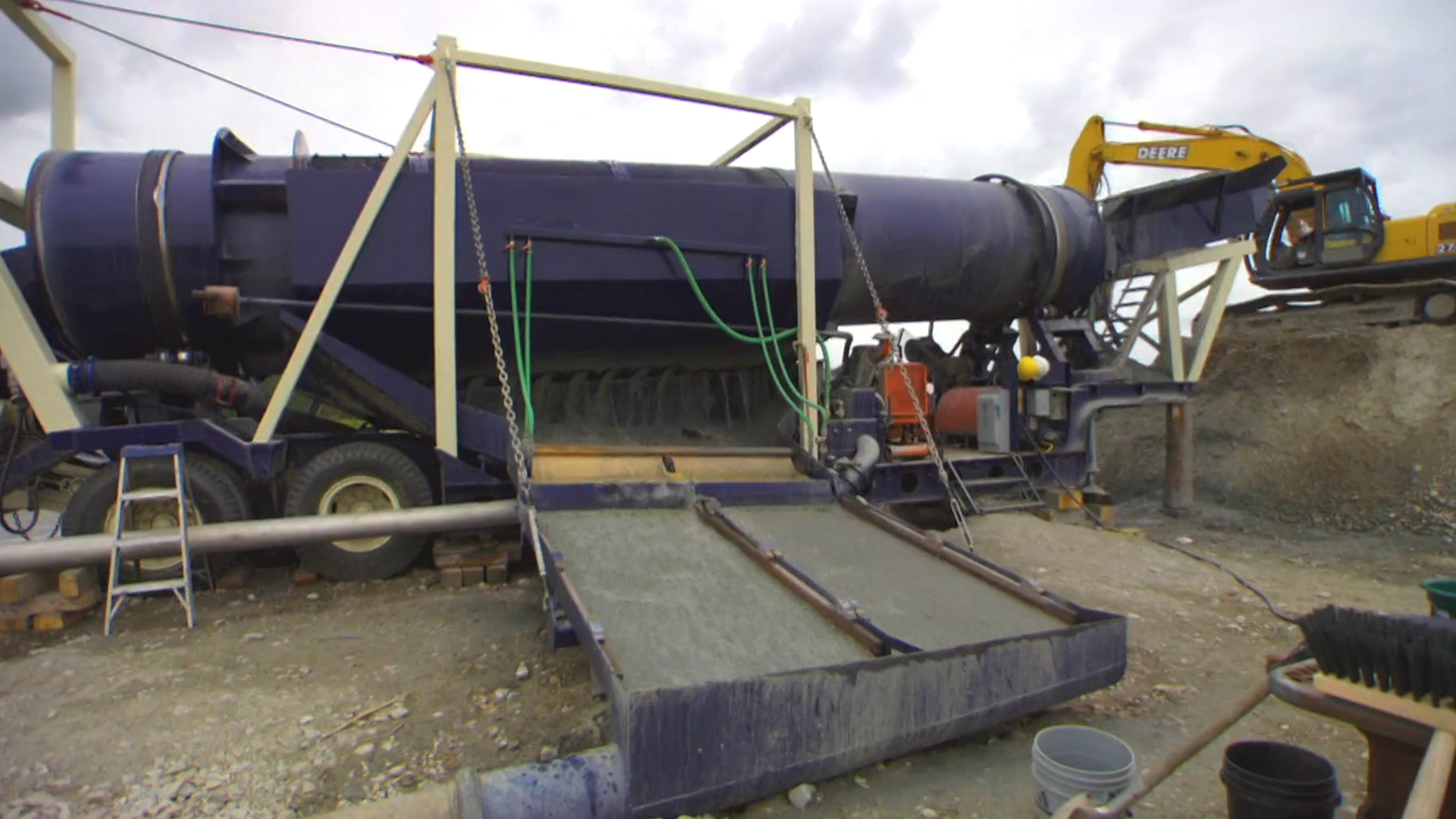 加拿大山区淘金,加拿大淘金视频