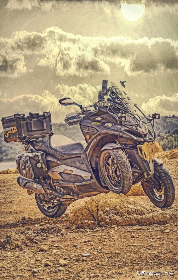 宏佳腾3d350r试驾,宏佳腾3d350r值不值得买