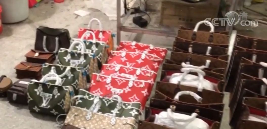 朋友去迪拜买古驰包是正品吗,迪拜奢侈品牌包