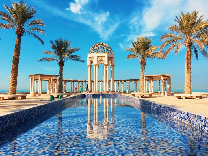 科威特人慷慨大方,首富财产更惊人,Gucci也来这里开高级珠宝店