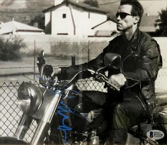 世界体育明星签名拍卖,体育明星签名明信片拍卖