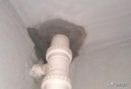 地砖下水管漏水修复,下水管漏水怎么修补