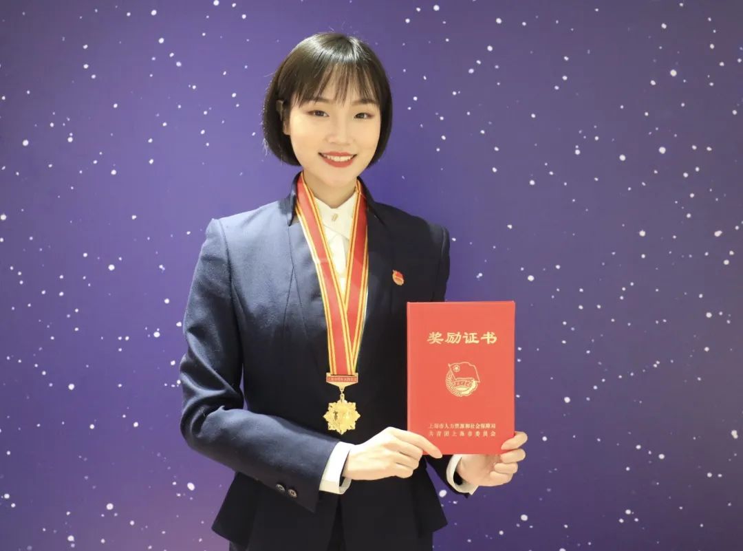 身边的人个个都优秀,身边的中大奖的人