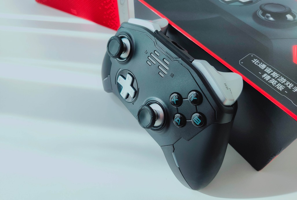 北通宙斯精英机械游戏手柄套装版,宙斯机械手柄