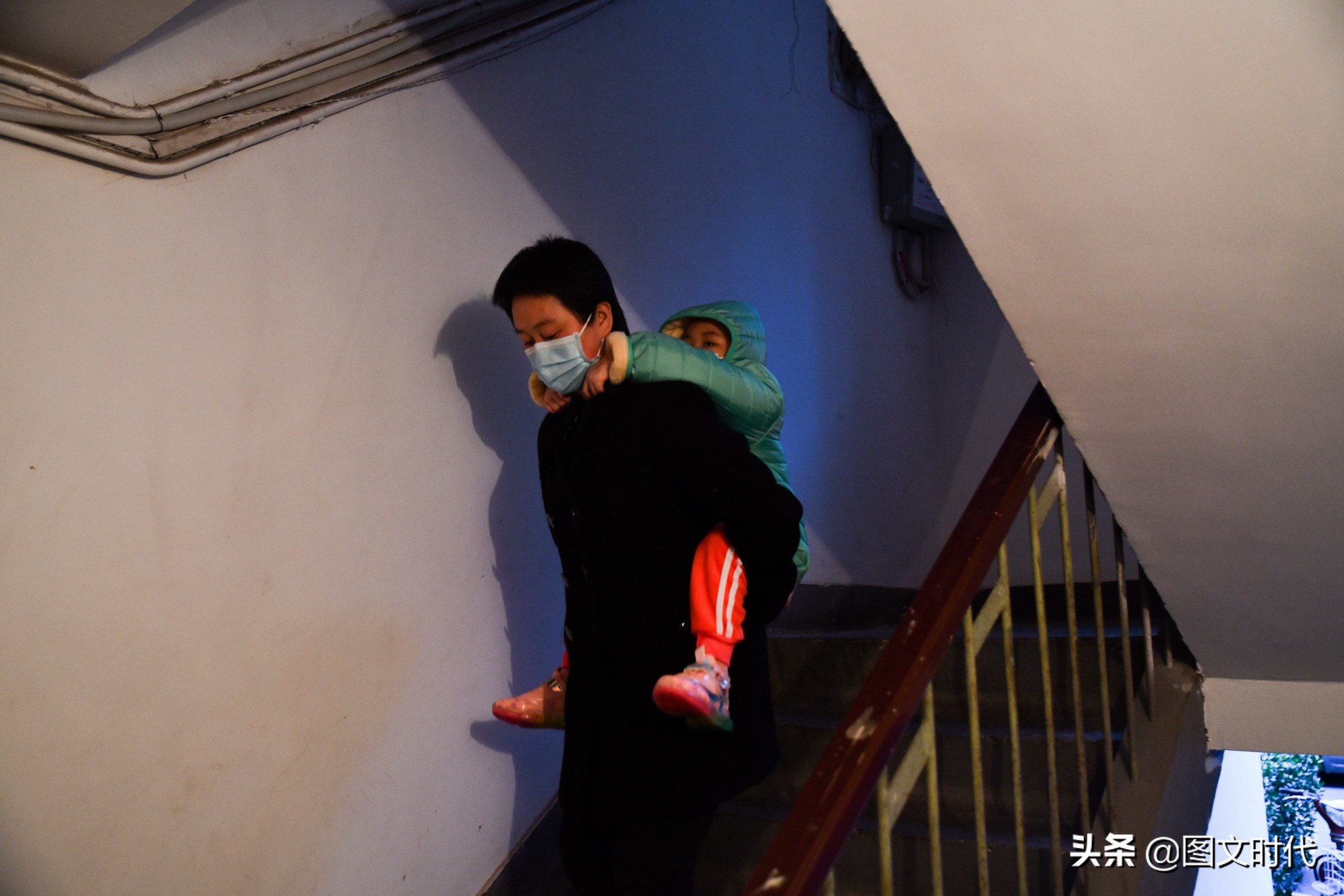 女孩患“鼻炎”倾家荡产未治愈，太奶奶遗言：我去阎王那里争二宝