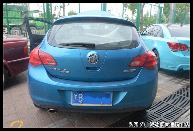 英朗变速箱怎么断开维修要多少钱,英朗变速箱故障维修费用