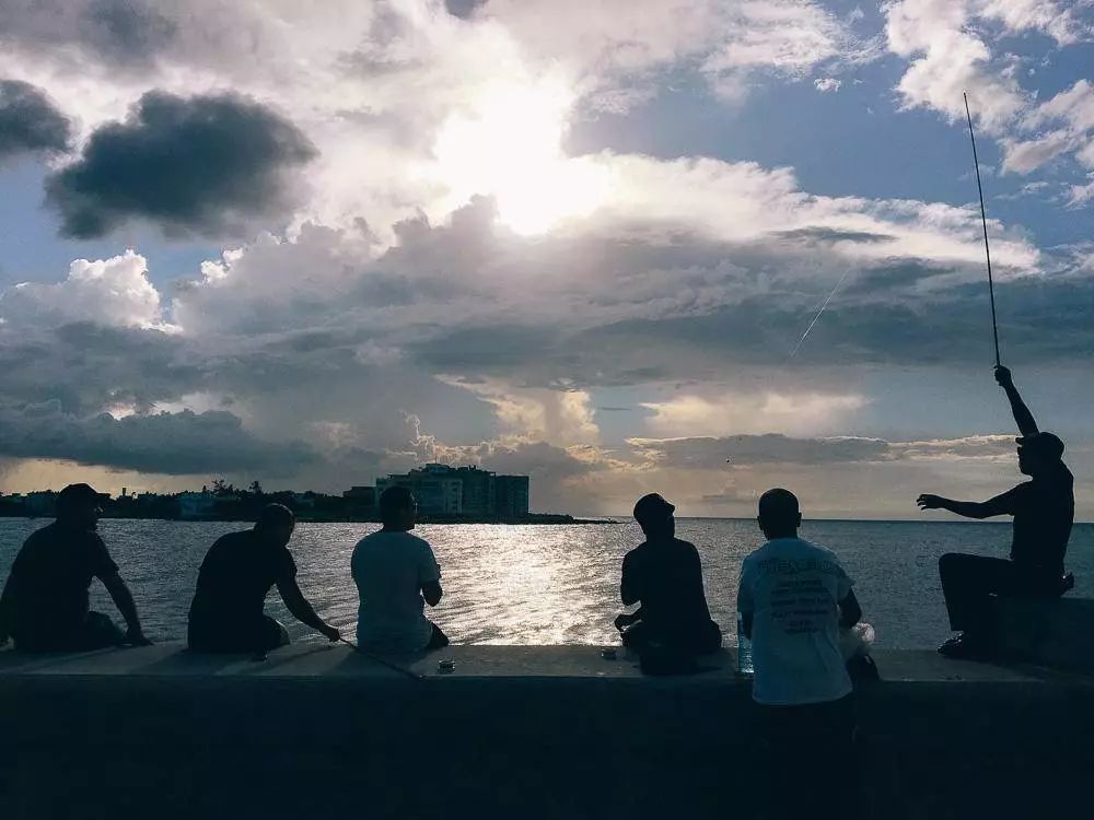 鍙ゅ反鐜板満婕斿嚭,鍙ゅ反婕斿嚭