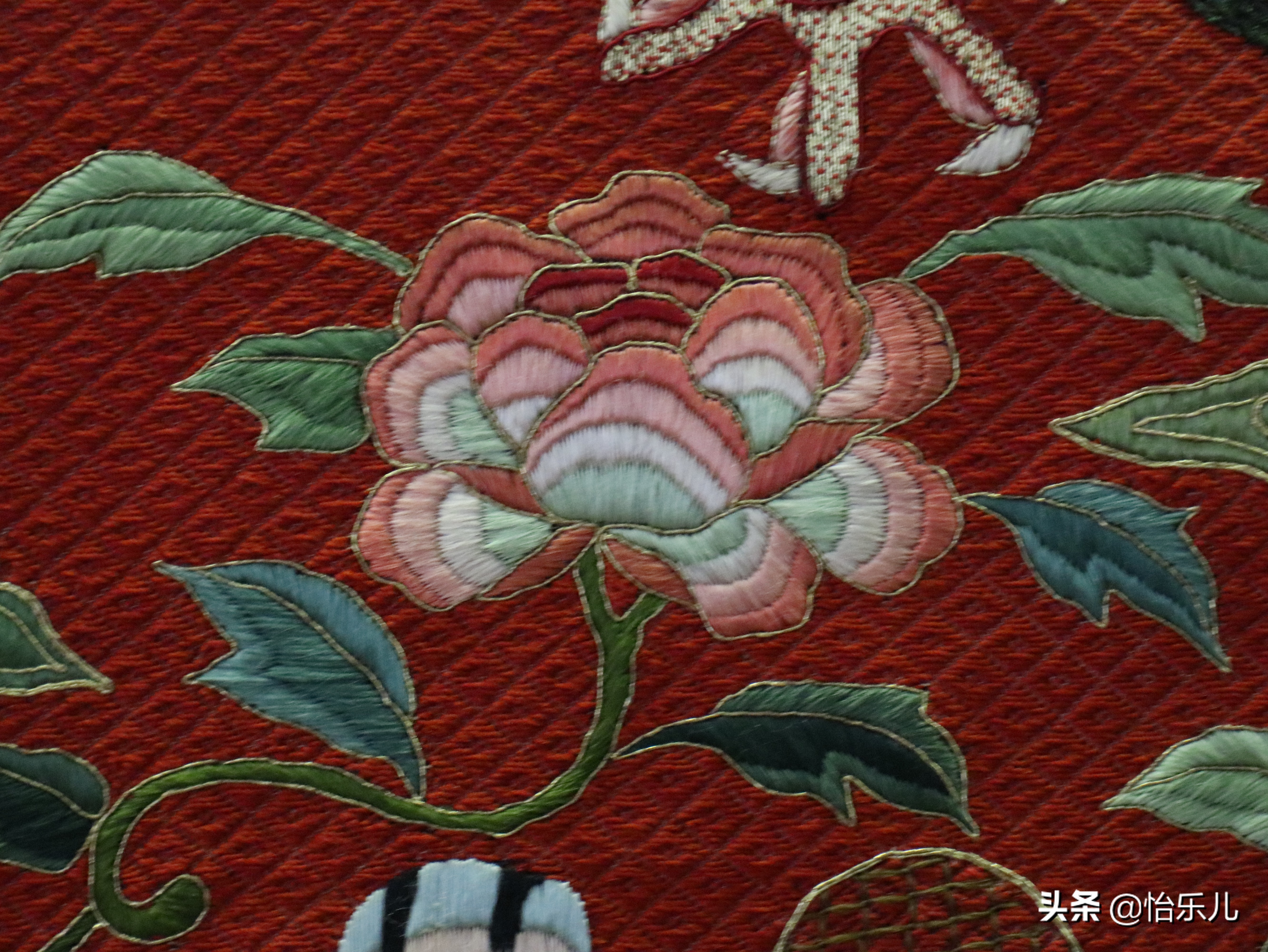 明十三陵出土文物百子衣,明定陵出土服饰