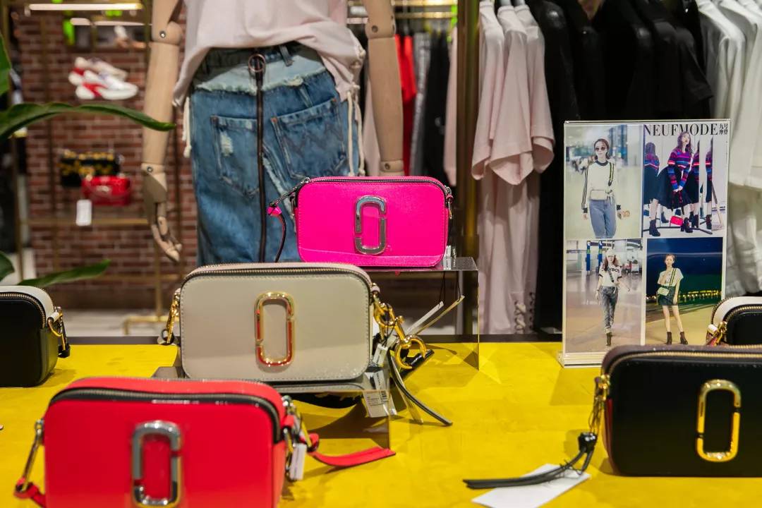 藏不住了！温州万达衣麦仓“时尚基地”，潮人们都去打卡啦