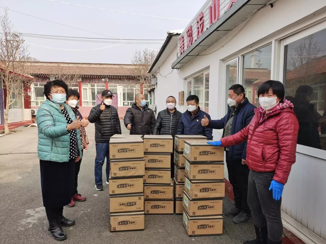 众志成城抗击疫情爱心捐赠暖人心,同舟共济抗疫情爱心捐助暖人心