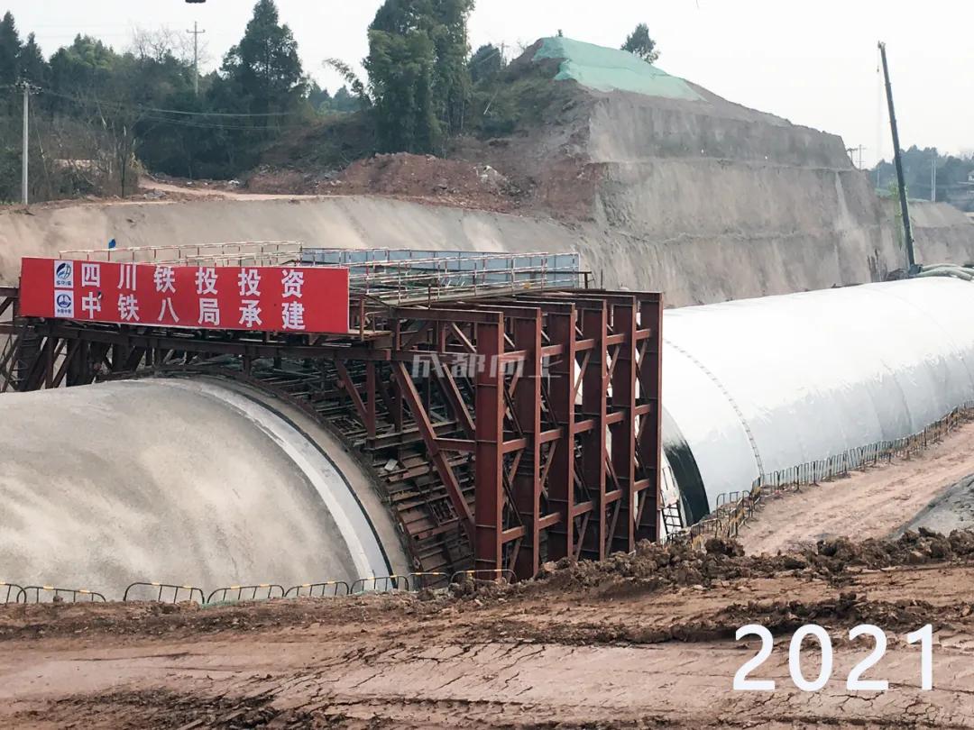 东部新区与天府新区,东部新区和天府新区