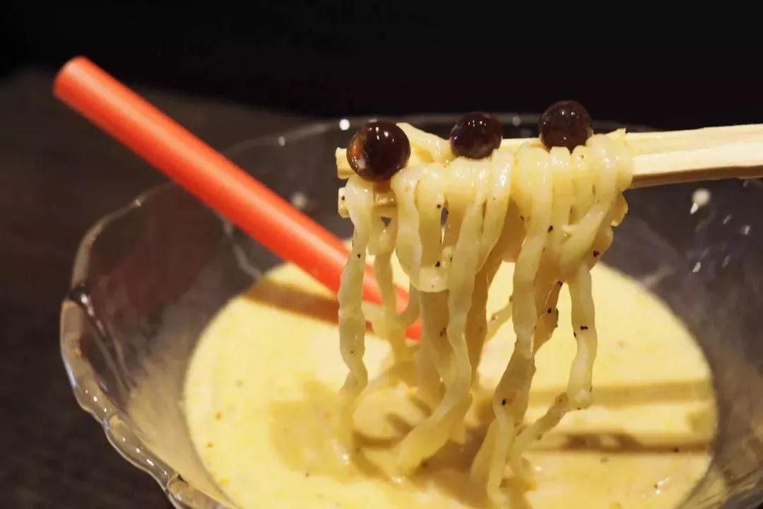 珍珠奶茶征服全世界,珍珠奶茶征服外国人