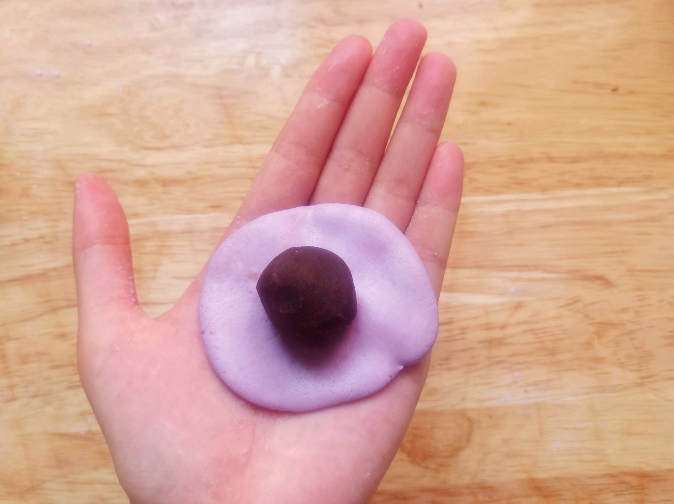 空心大麻球的炸制过程关键是什么,麻球怎么炸才又大又松又不瘪